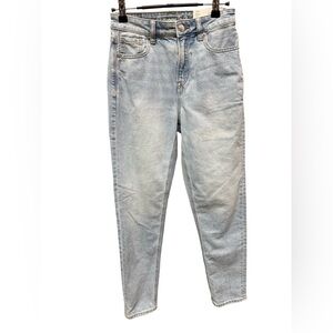 1225 / American Eagle Super High Rise Mom Jeans Women’s Size 00 Short NWT